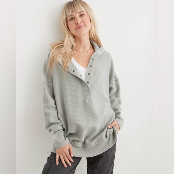 Aerie Ribbed Textured Henley Hoodie - Light Gray - Picture 5 of 9